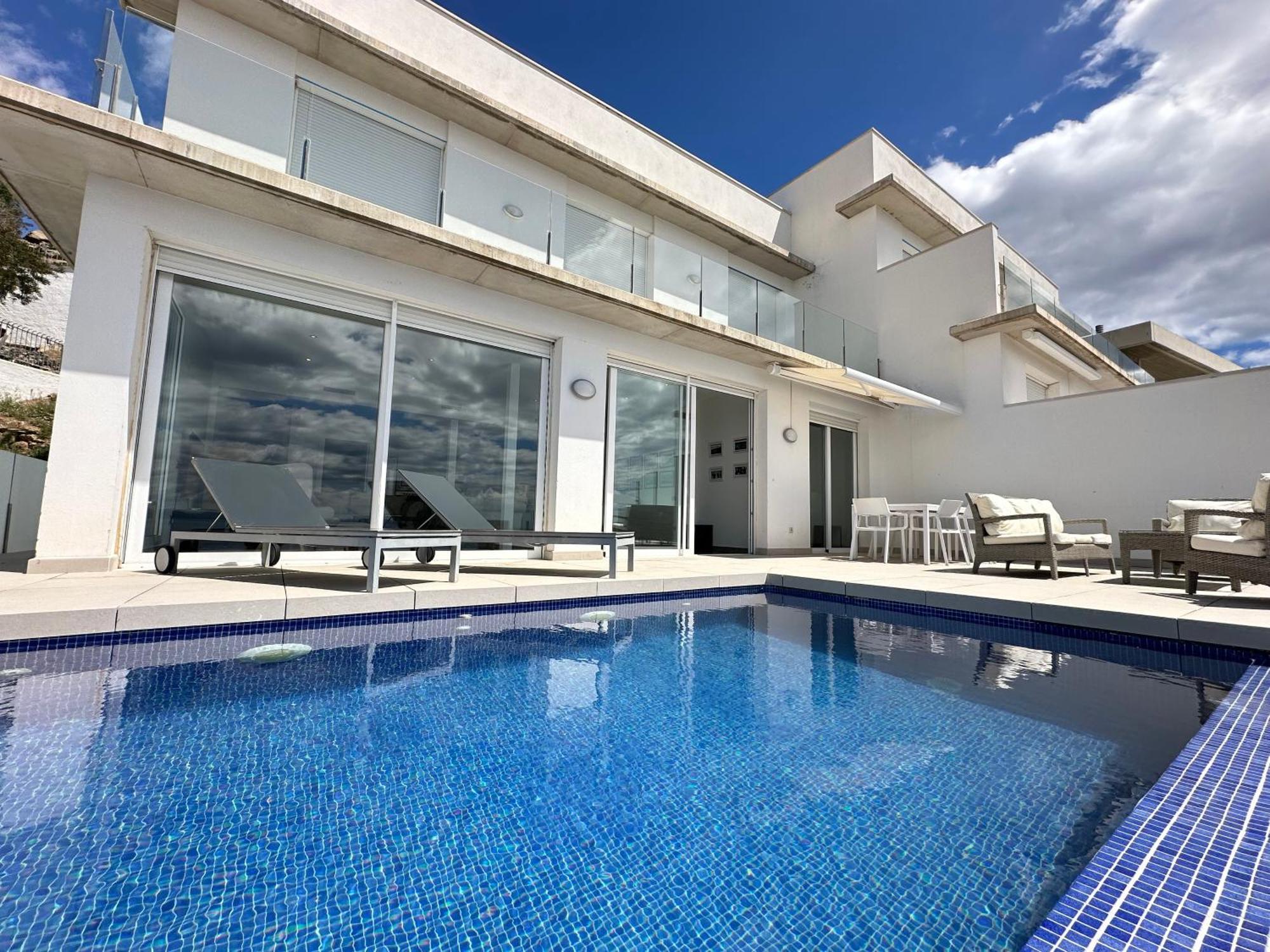 Agi Turo Villa Roses Exterior foto